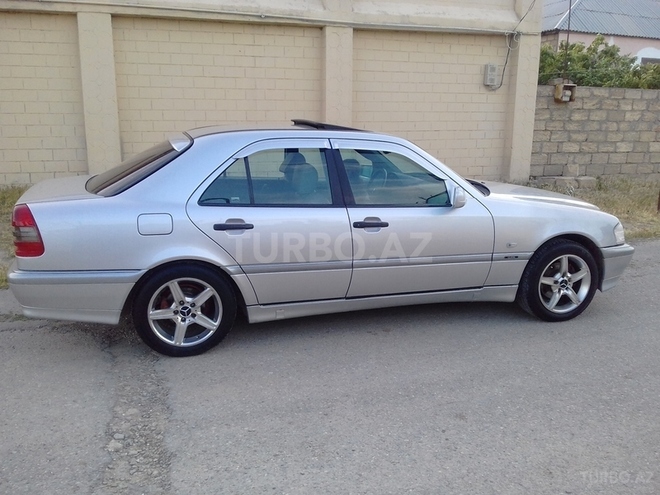 Mercedes C 200 2000, 122,546 km - 2.0 л - Sumqayıt