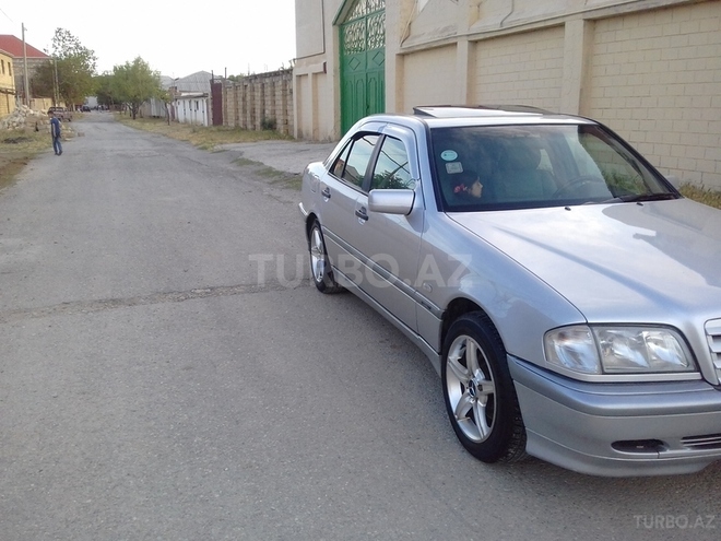 Mercedes C 200 2000, 122,546 km - 2.0 л - Sumqayıt