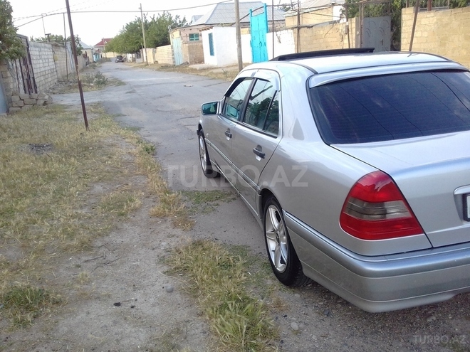 Mercedes C 200 2000, 122,546 km - 2.0 л - Sumqayıt