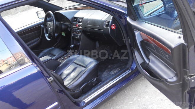 Mercedes C 230 1999, 240,000 km - 2.3 l - Bakı
