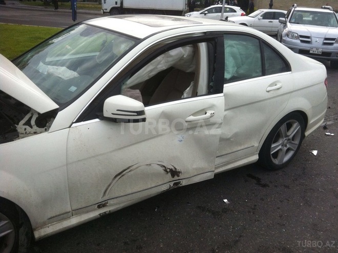 Mercedes C 300 2009, 125,000 km - 3.0 л - Bakı
