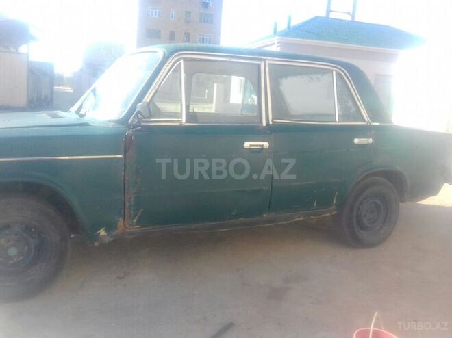 LADA (VAZ) 2106 1983, 200,000 km - 1.6 л - Bakı