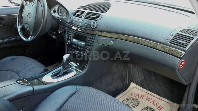 Mercedes E 240 2003, 225,000 km - 2.6 l - Bakı