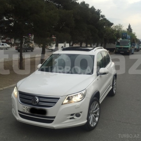 Volkswagen Tiguan 2010, 90,000 km - 0.2 l - Bakı