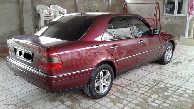 Mercedes C 220 1996, 198,652 km - 2.2 l - Xırdalan