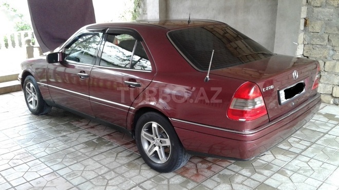 Mercedes C 220 1996, 198,652 km - 2.2 l - Xırdalan