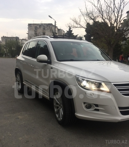 Volkswagen Tiguan 2010, 90,000 km - 0.2 l - Bakı
