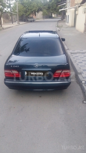 Mercedes E 240 1999, 150,000 km - 2.4 l - Gəncə