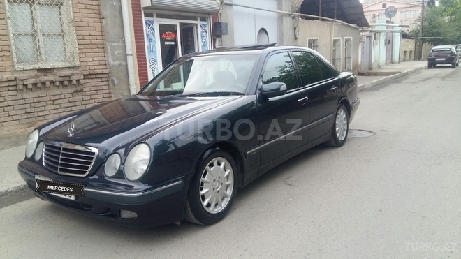 Mercedes E 240 1999, 150,000 km - 2.4 l - Gəncə