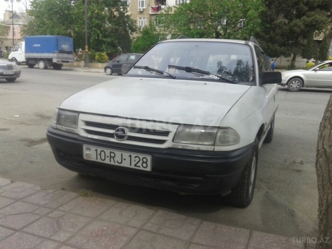 Opel Astra 1994, 227,400 km - 1.7 l - Bakı