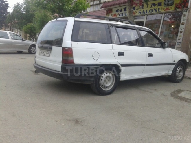 Opel Astra 1994, 227,400 km - 1.7 l - Bakı