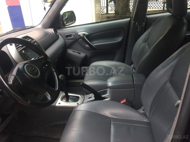 Toyota RAV4 2002, 110,000 km - 2.0 л - Bakı