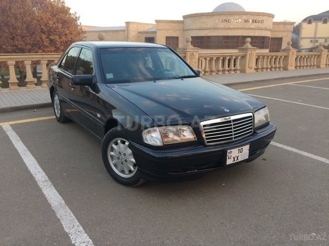 Mercedes C 200 1997, 300,000 km - 2.0 l - Qazax