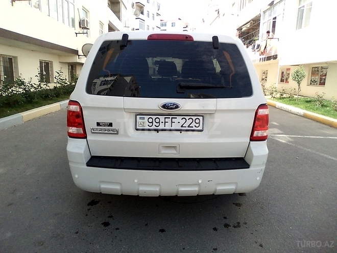Ford Escape 2009, 104,000 km - 2.5 l - Xırdalan