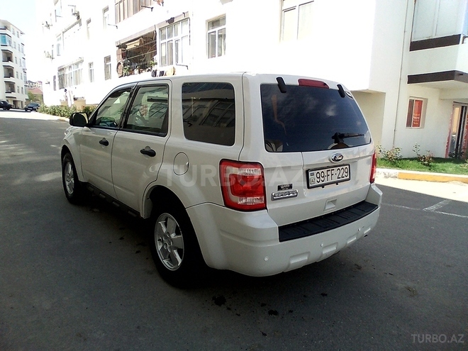 Ford Escape 2009, 104,000 km - 2.5 l - Xırdalan