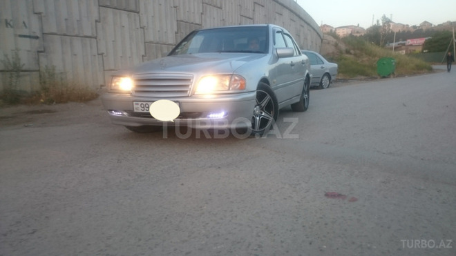 Mercedes C 220 2000, 320,000 km - 2.2 l - Bakı