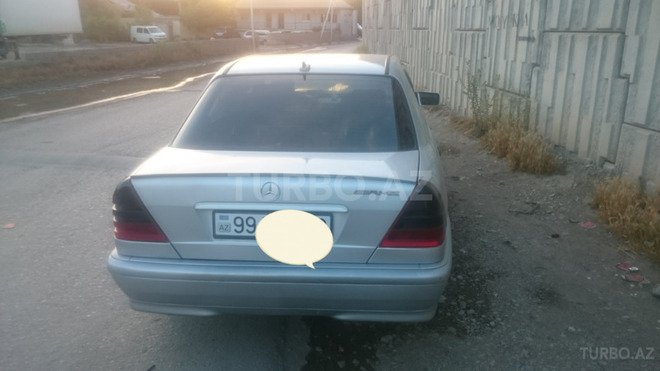 Mercedes C 220 2000, 320,000 km - 2.2 l - Bakı
