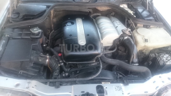 Mercedes C 220 2000, 320,000 km - 2.2 l - Bakı