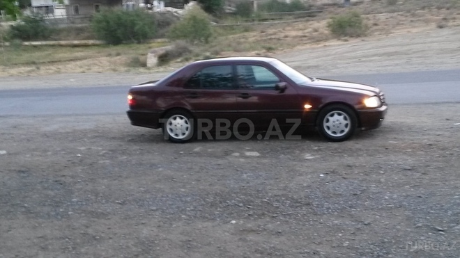 Mercedes C 200 1999, 310,000 km - 2.0 л - Şirvan