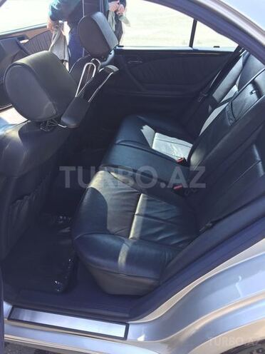 Mercedes E 240 2000, 285,000 km - 2.4 l - Bakı