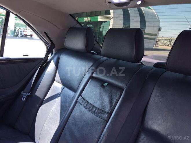 Mercedes E 240 2000, 285,000 km - 2.4 l - Bakı