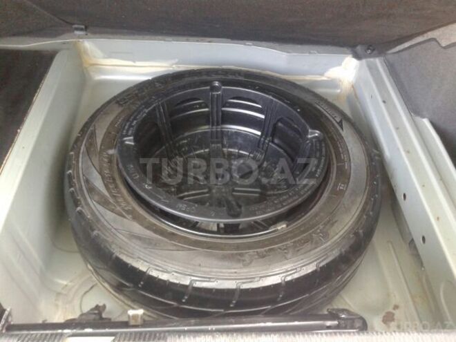 Mercedes E 240 1998, 327,000 km - 2.4 l - Sumqayıt