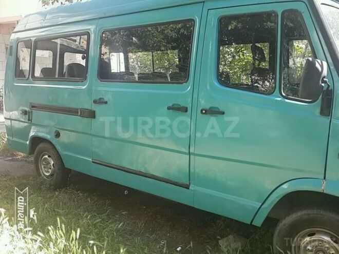 Mercedes  1991, 425,638 km - 2.8 l - Bakı