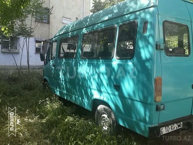 Mercedes  1991, 425,638 km - 2.8 l - Bakı