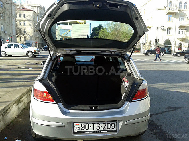 Opel Astra 2006, 110,000 km - 1.8 l - Bakı