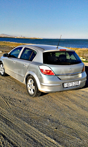Opel Astra 2006, 110,000 km - 1.8 l - Bakı