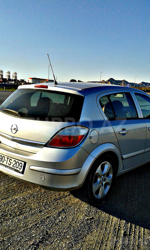 Opel Astra 2006, 110,000 km - 1.8 l - Bakı