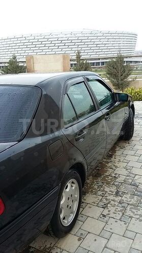 Mercedes C 200 1995, 270,000 km - 2.0 l - Bakı