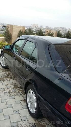 Mercedes C 200 1995, 270,000 km - 2.0 l - Bakı