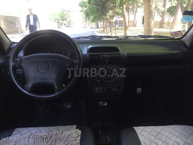 Opel Vita 1997, 190,200 km - 1.4 l - Bakı