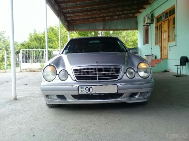 Mercedes E 320 2000, 250,000 km - 3.2 л - Ağdam