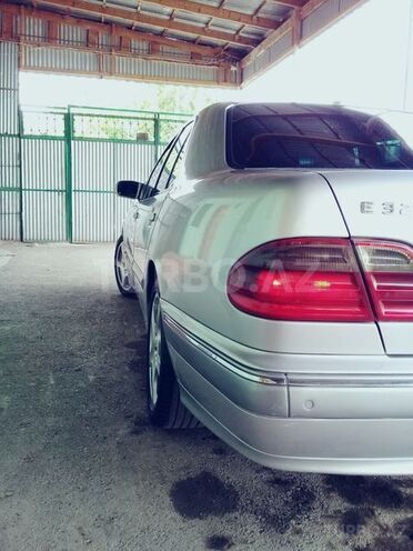 Mercedes E 320 2000, 250,000 km - 3.2 л - Ağdam