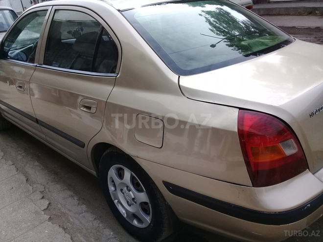 Hyundai Elantra 2002, 558,000 km - 1.6 l - Neftçala