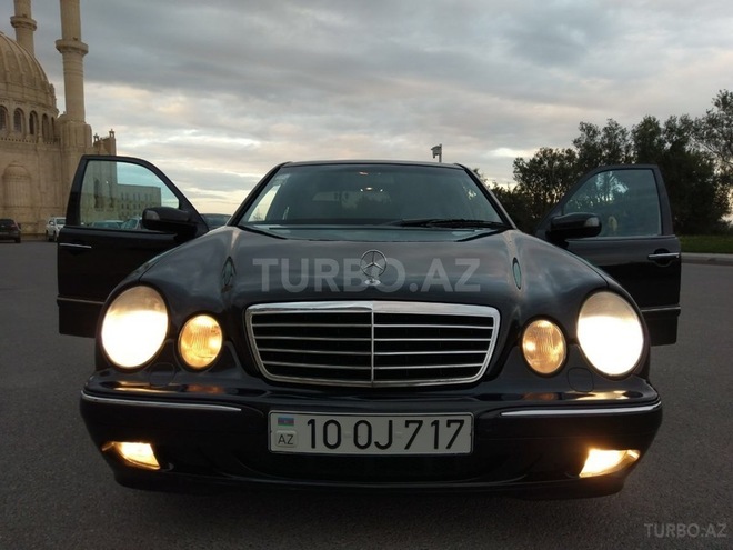 Mercedes E 240 2001, 267,000 km - 2.6 l - Bakı