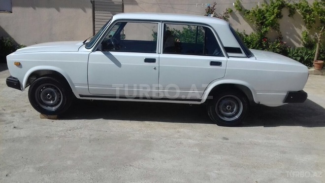 LADA (VAZ) 2107 2006, 189,000 km - 1.6 л - Bakı