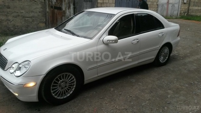 Mercedes C 240 2001, 240,000 km - 2.4 l - Gəncə