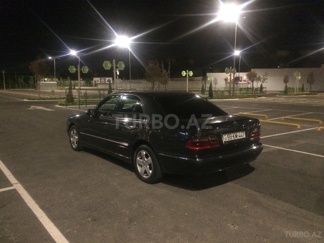Mercedes E 270 2001, 340,000 km - 2.7 л - Bakı