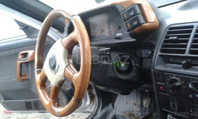 LADA (VAZ) 2110 2002, 200,000 km - 1.6 l - Quba