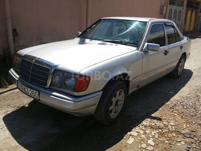 Mercedes E 260 1988, 280,117 km - 0.3 l - Bakı