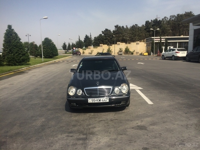 Mercedes E 270 2001, 300,000 km - 2.7 л - Bakı