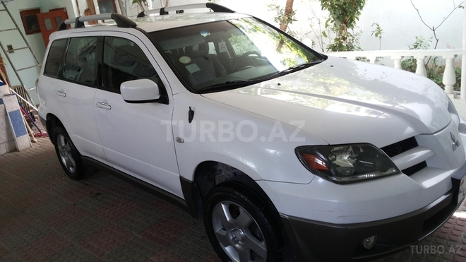 Mitsubishi Outlander 2003, 200,000 km - 2.4 l - Bakı