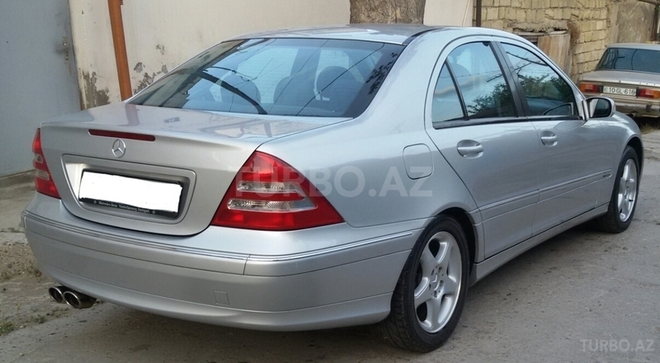 Mercedes C 200 2001, 200,000 km - 2.0 l - Bakı