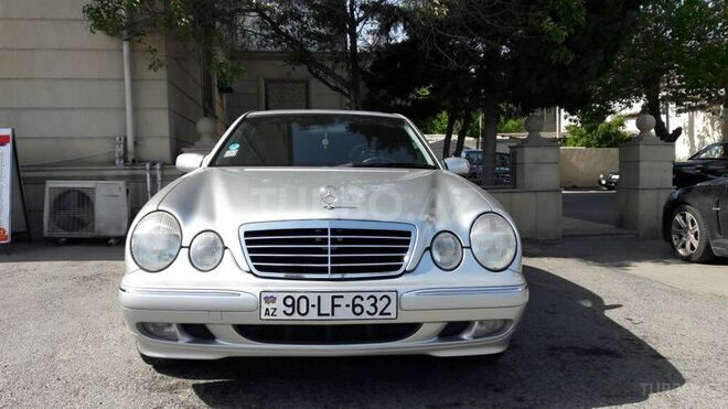 Mercedes E 280 2000, 176,000 km - 2.8 l - Bakı