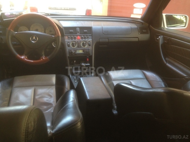 Mercedes C 230 1999, 270,000 km - 2.3 l - Bakı