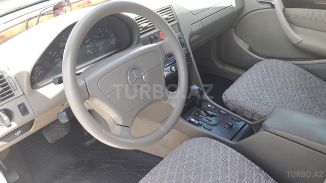 Mercedes C 220 1999, 280,000 km - 2.2 л - Bakı