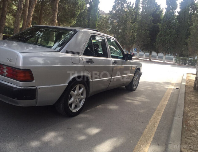 Mercedes 190 1992, 290,000 km - 1.8 l - Sumqayıt